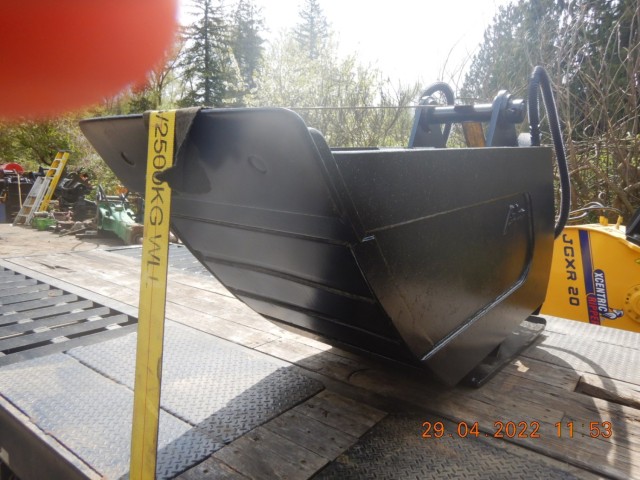 Felco 200-350 Class Excavator Vibratory Hydraulic Plate Compaction Buckets As New Ready To Work