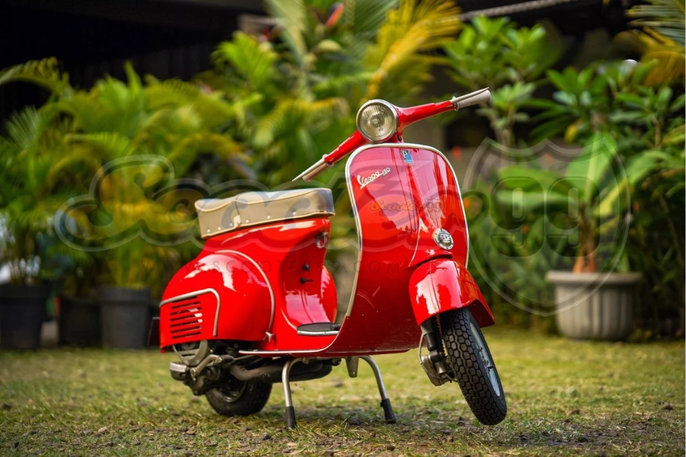 Classic Vespa 150 Red Fully Restored Vintage Italian Scooter