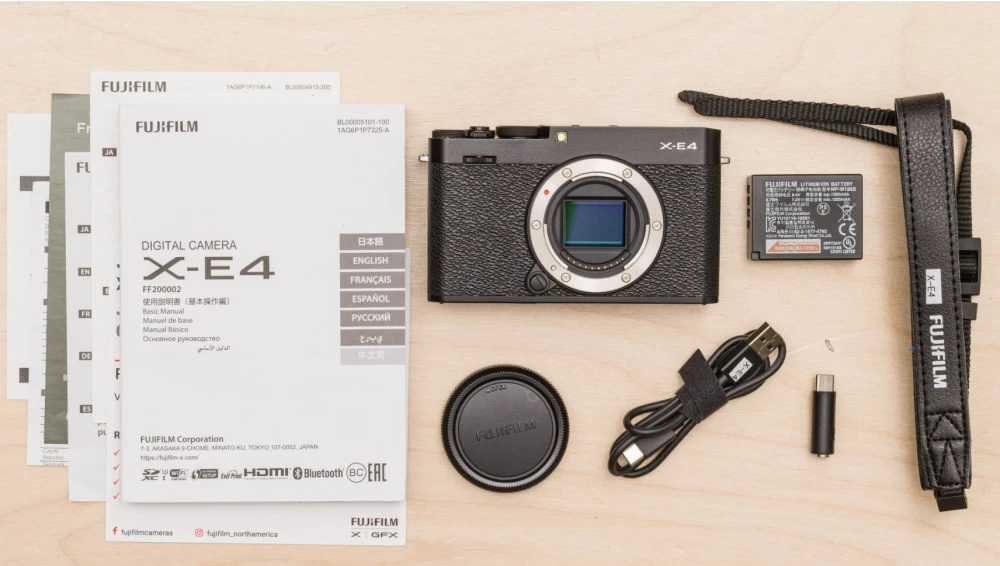FUJIFILM X-E4 Mirrorless Camera with 27mm Lens