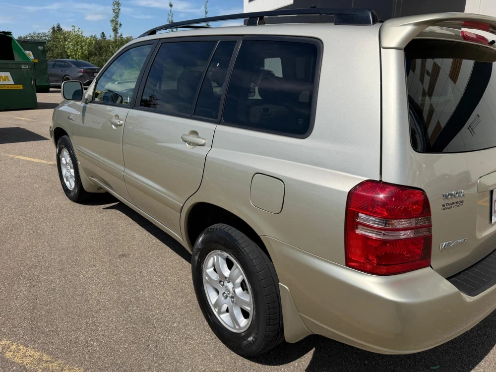 2001 TOYOTA Highlander Limited AWD