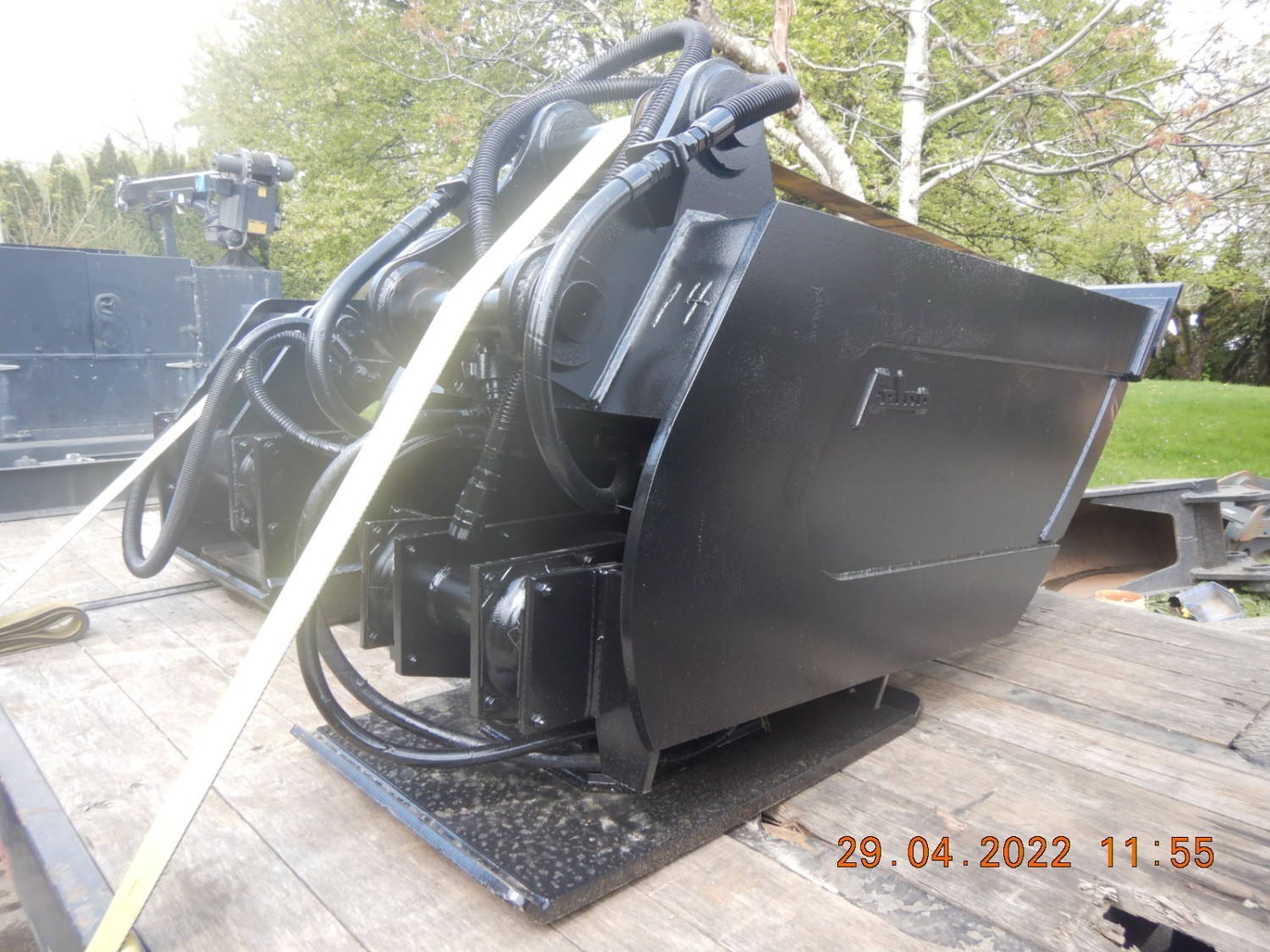 felco-200-350-class-excavator-vibratory-hydraulic-plate-compaction-buckets-as-new-ready-to-work-big-14