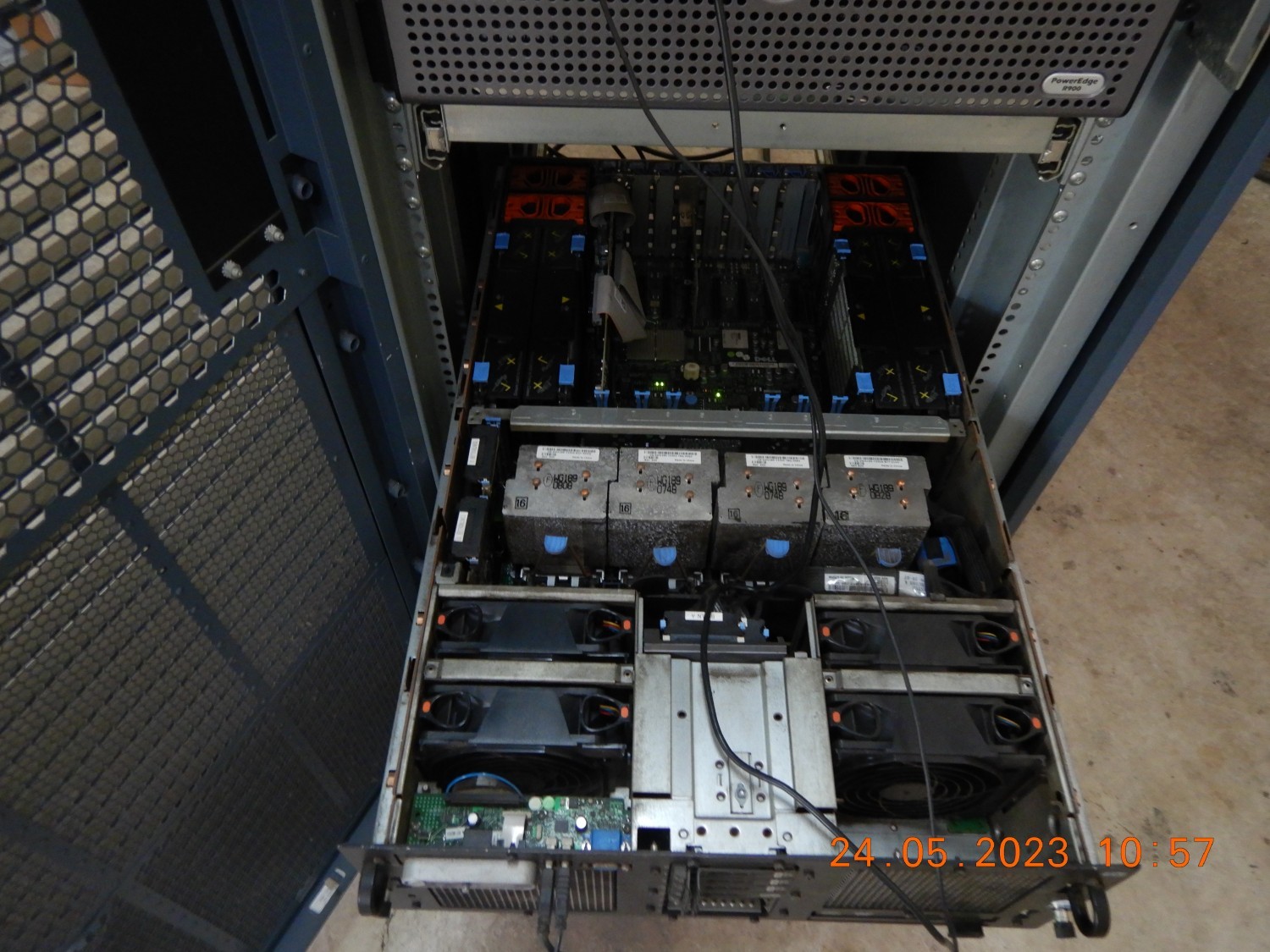 2-x-dell-r900-4-x-4-16-core-zeon-servers-digital-server-rack-3000-watt-powerware-ups-with-new-batteries-may-2022-big-24