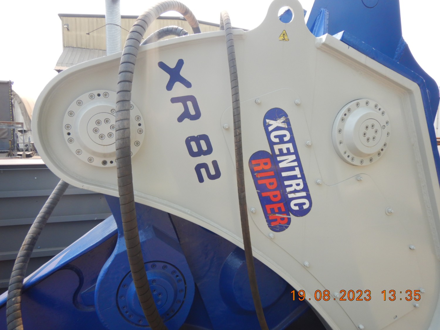 xcentric-hr82-600-1200-class-excavator-mining-hyd-rock-ripper-big-28
