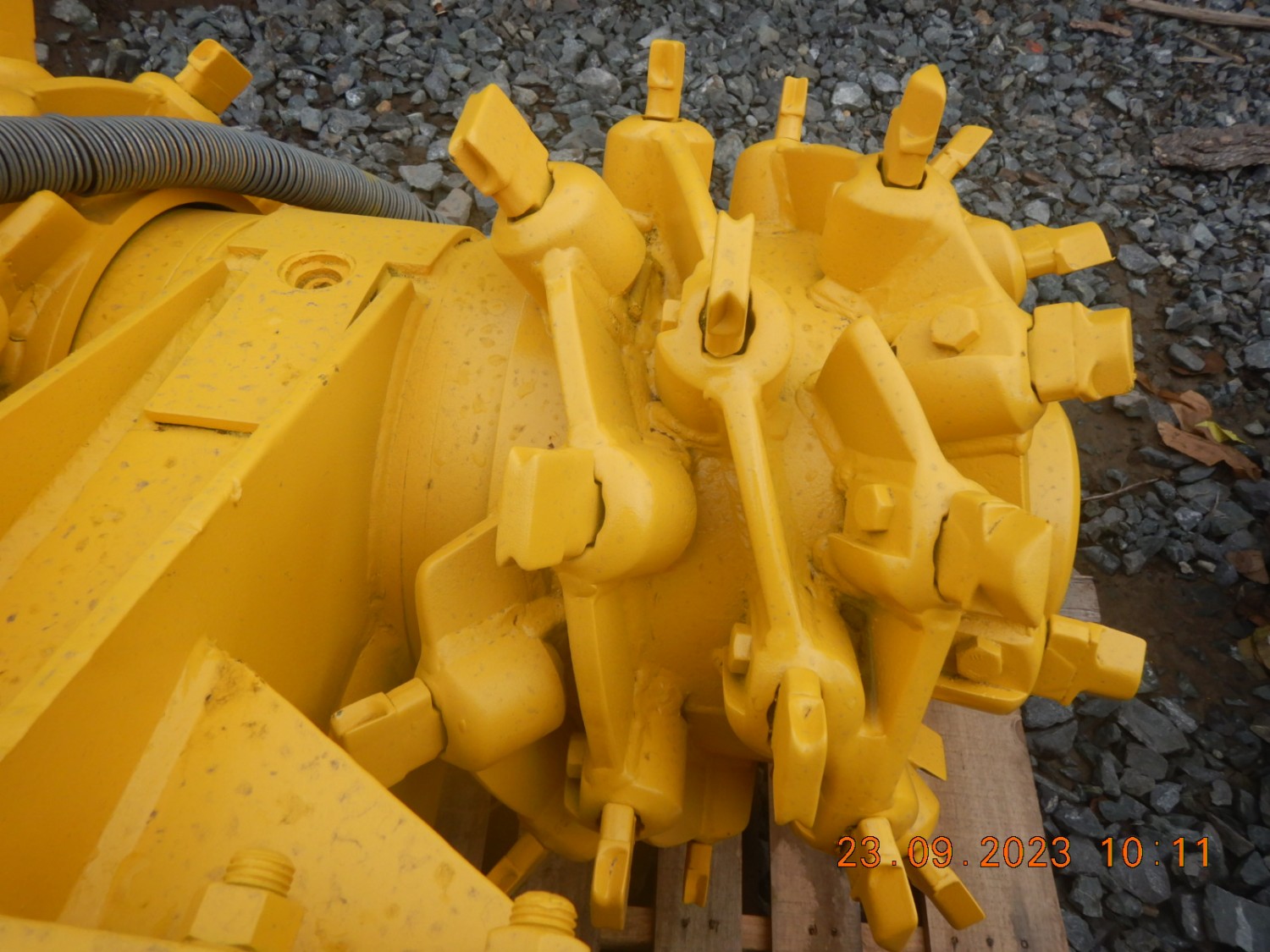 rockwheel-95-hyd-hp-hydraulic-excavator-twin-drum-stump-grinder-big-18