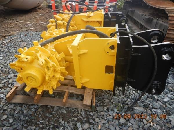 rockwheel-95-hyd-hp-hydraulic-excavator-twin-drum-stump-grinder-big-3
