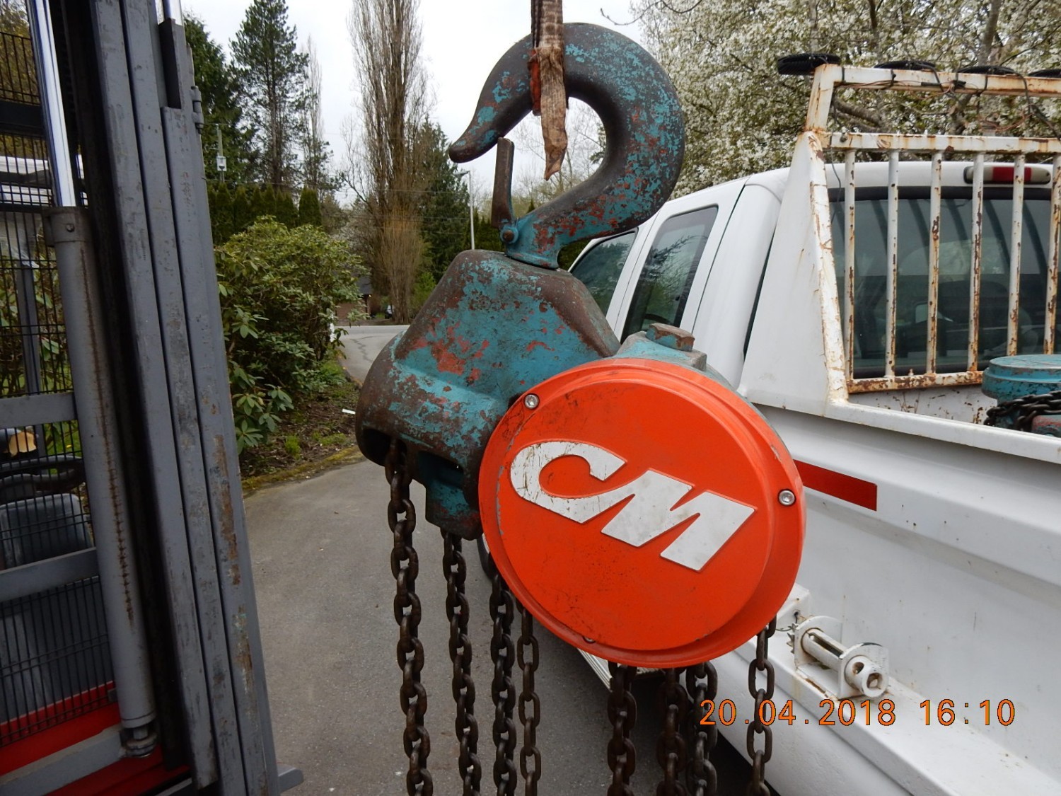 cm-4740-alum-8-ton-20-foot-cyclone-hand-chain-hoist-hook-mounted-just-serviced-certified-big-10