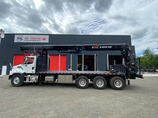 Hiab HiPro 505K-4 on Freightliner 114SD Crane Truck