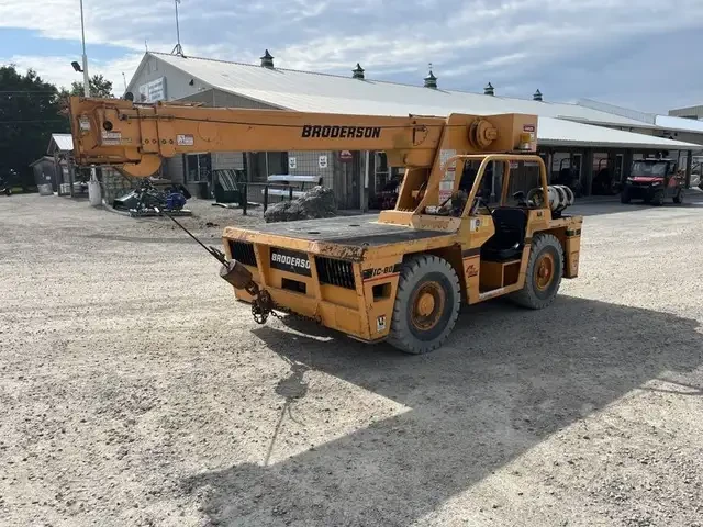 2002 Broderson IC-80-3F Dock Crane