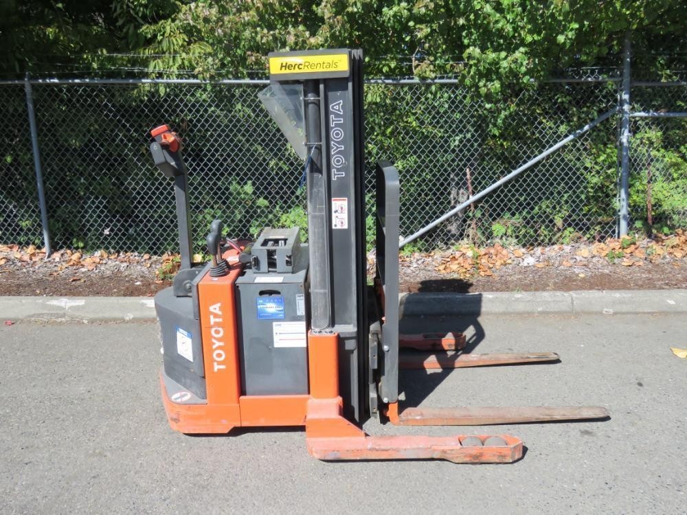 2019-electric-toyota-6bws20-industrial-walk-behind-electric-pallet-jack-lift-truck-24v-cw-charger-big-11