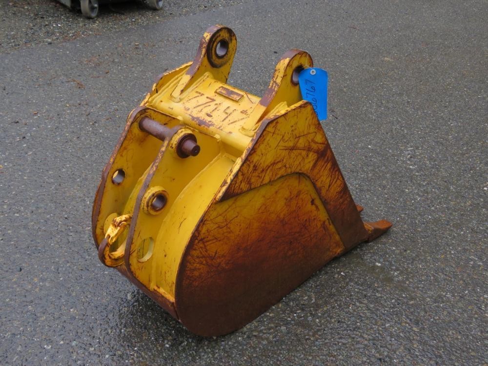 case-18-inch-bucket-fits-case-backhoes-480b-to-680e-or-modify-for-60-100-class-excavators-solid-buckets-big-7