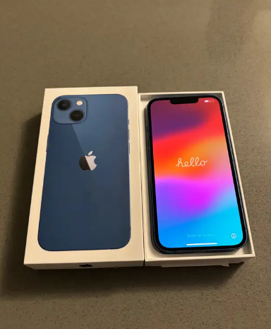 *iPhone 13 128GB Blue Unlocked (93% BH AVAILABLE)*