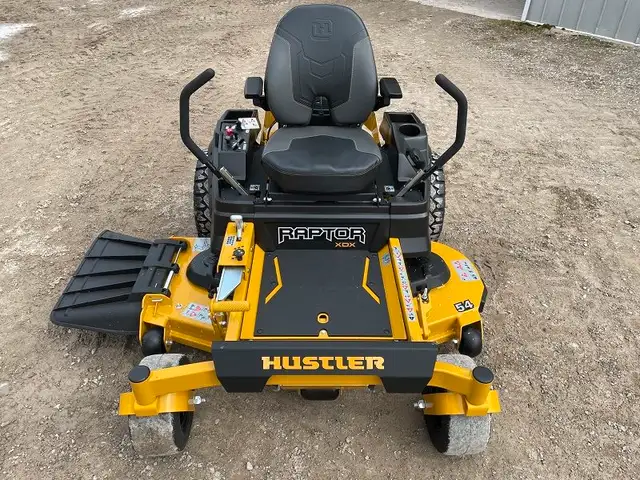 2023-hustler-raptor-xdx-54-inch-zero-turn-mower-big-2