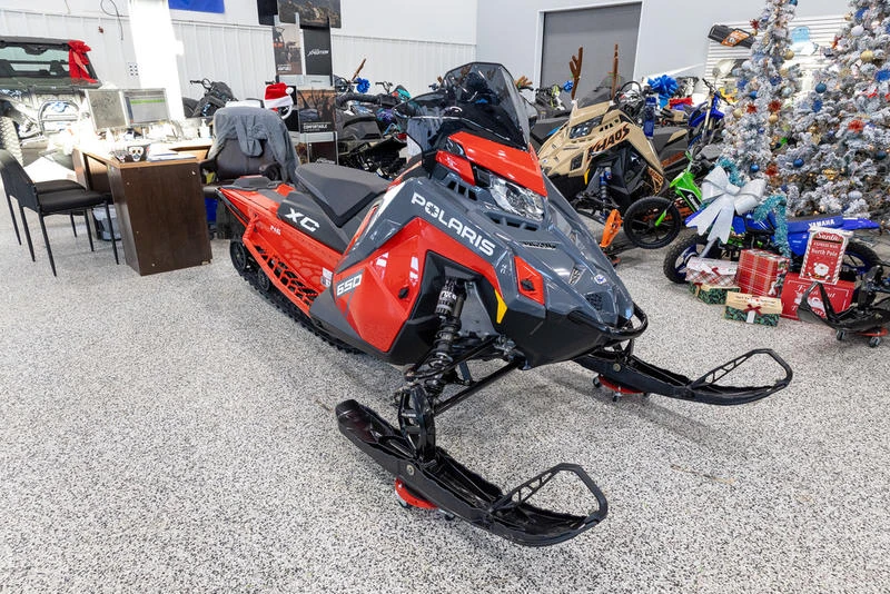 2024 Polaris 650 Switchback XC 146 Indy Red