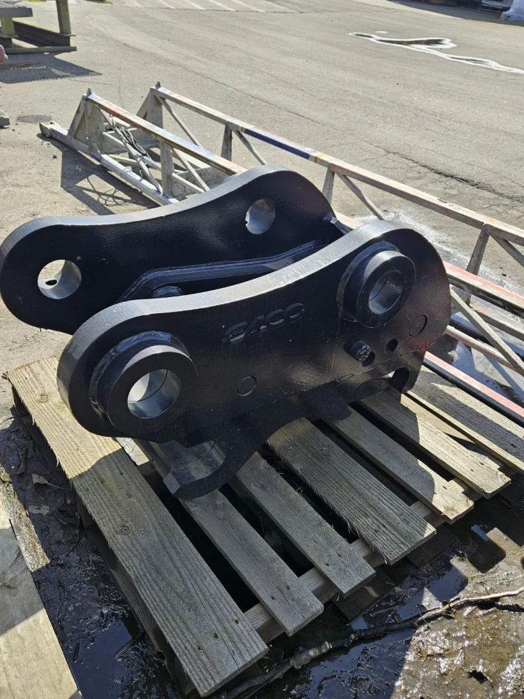 72" ACCURATE 240-390 EXCAVATOR CLEANUP AND - ESCO 240-390 PIN GRABBER - (LANGLEY