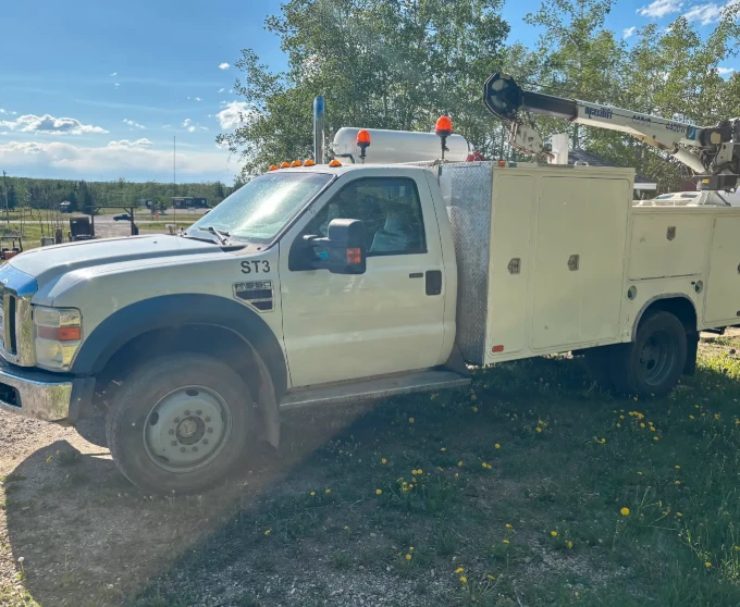 2009 F550 Service Truck 24v CUMMINS P PUMP