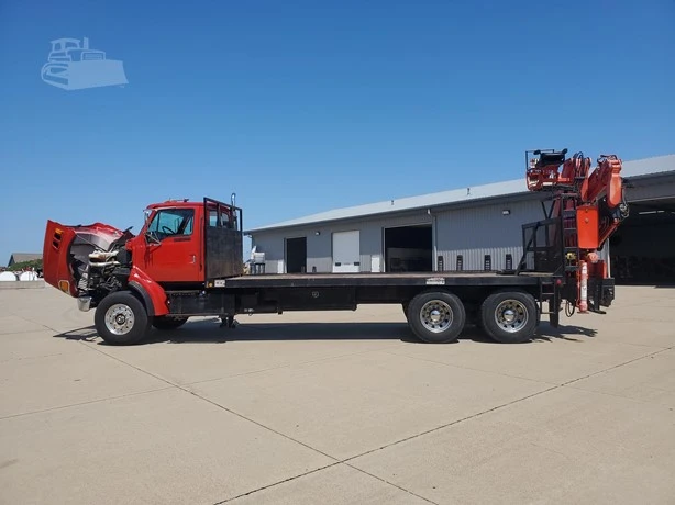 1999 FASSI F240.23 MOUNTED ON 1996 FORD LT8513