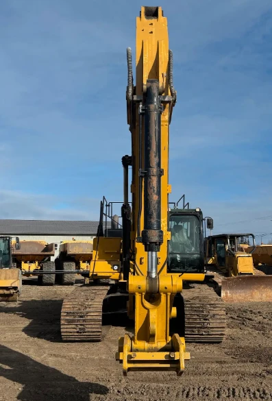 2011 CAT 345DL Excavator – Heavy Lifting. Deep Digging. Built to Perform.