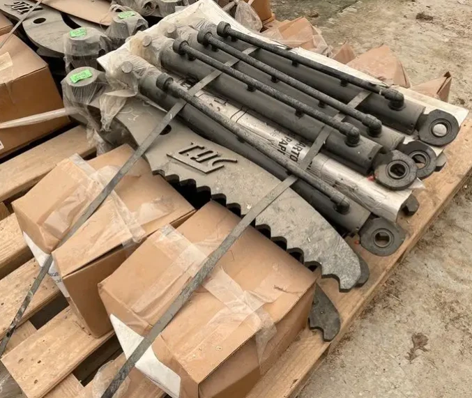 2023 YANMAR Hydraulic Thumb Attachment