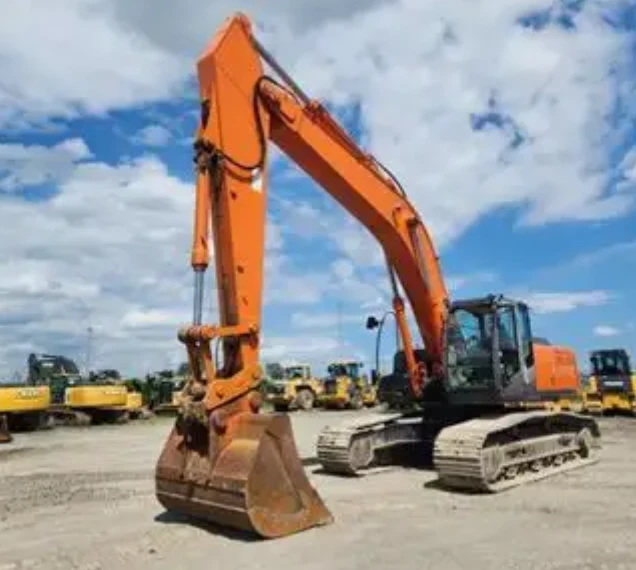 2006 Hitachi ZX350LC Excavator – Heavy-Duty Power That’s Built to Last