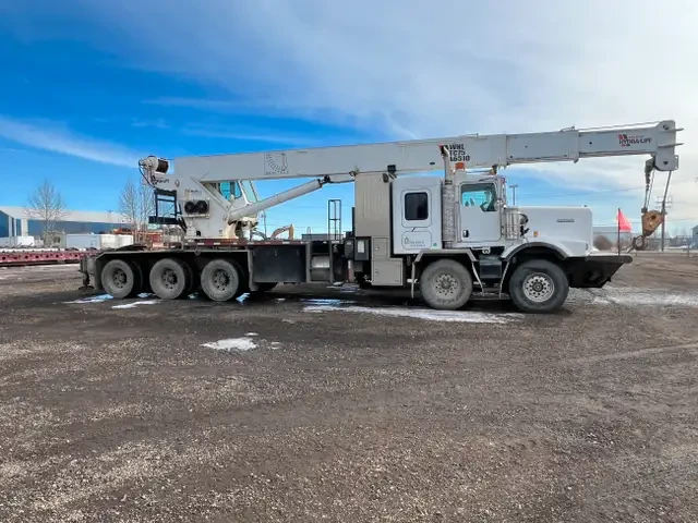 2006 Kenworth C500B – 40-Ton Weldco Hydraulic Crane Truck