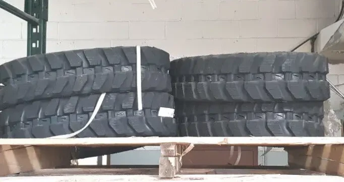 RUBBER TRACKS 230x96x30