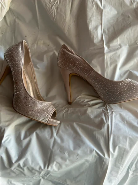 Women's sparkle and elegant shoes