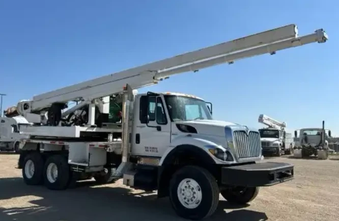 🔧 2009 International 7400 Pressure Digger – Work Ready!