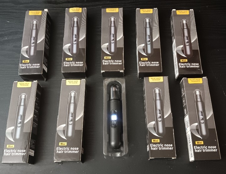 MINI PROFESSIONAL ELECTRIC NOSE HAIR TRIMMERS (EACH)