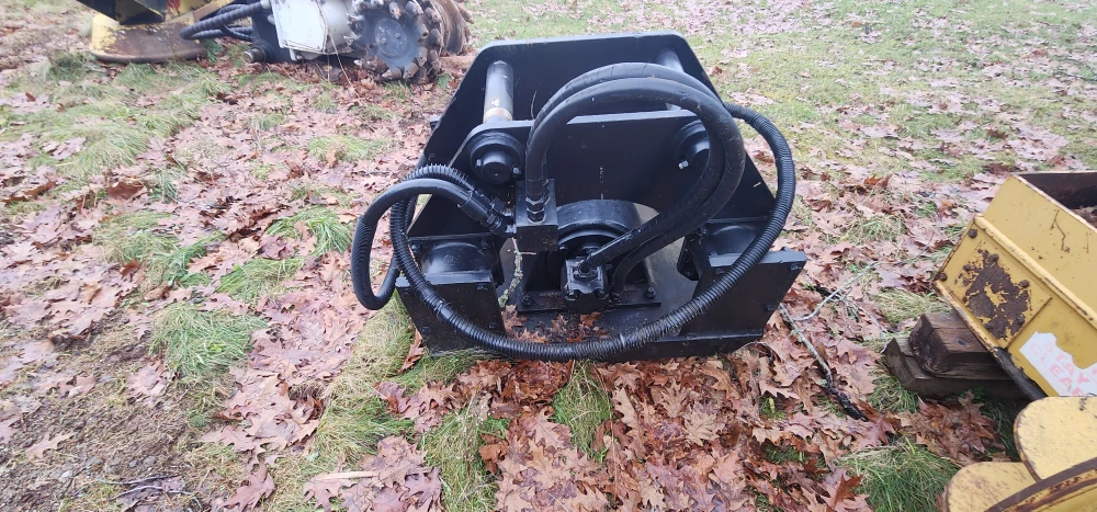 STANLEY 200-380 CLASS HS2000 20000 FT LB PLATE COMPACTOR/DRIVER image 2