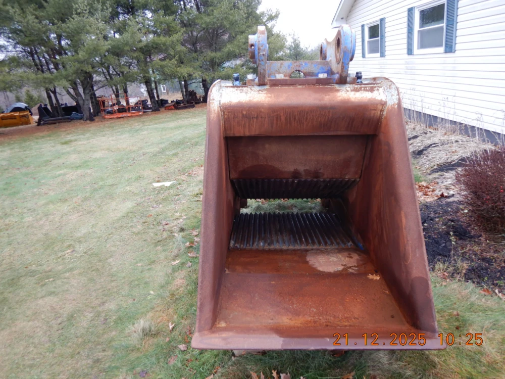 XCENTRIC XC50 400-650 EXCAVATOR JAW CRUSHER BUCKET 130 YARD P/HR image 7