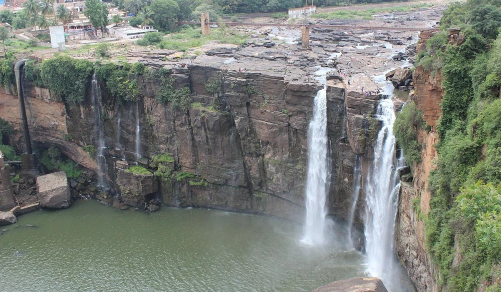 Kolhapur to Belgaum Cab  Kolhapur to Belgaum Taxi