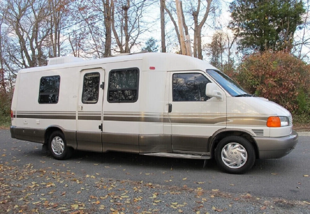 1999 Winnebago Rialta