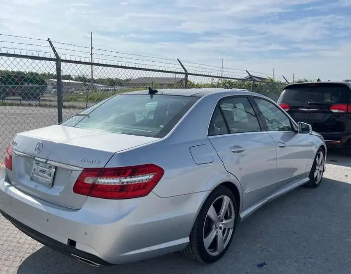 2010 Mercedes E 350 4MATIC