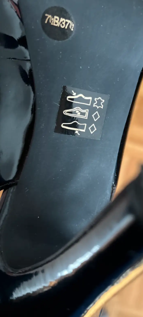 Lady’s shoes