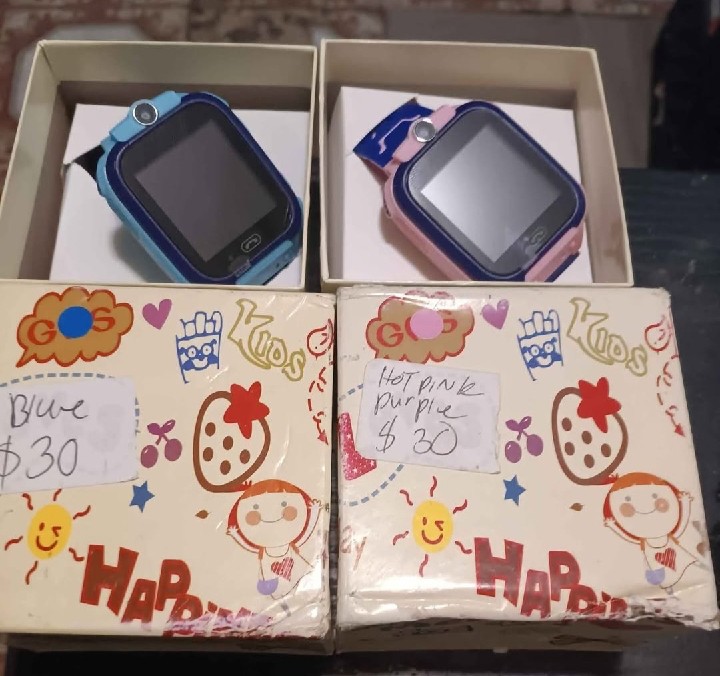 KIDS BLUETOOTH SMARTWATCHES W/CAMERA (EACH)