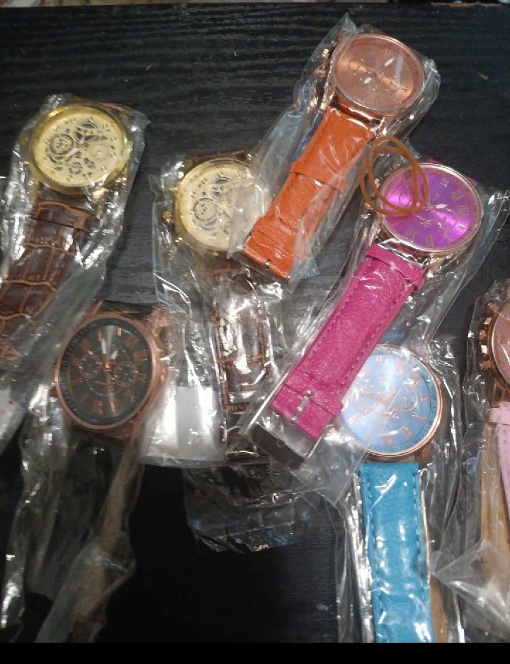 GENEVA FASHION STYLE WATCHES (EACH)