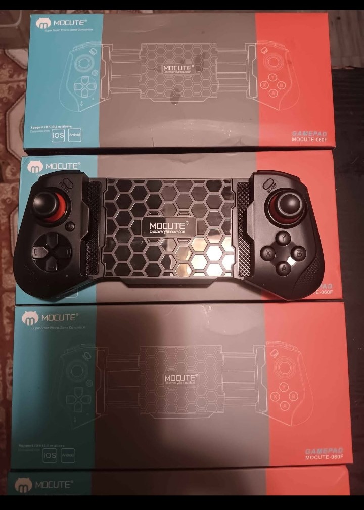 .MOCUTE SMARTPHONE GAMING CONTROLLER (EACH)