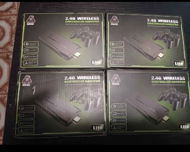 GAMESTICK CLASSIC RETRO 4K LITE 2.4G (EACH)