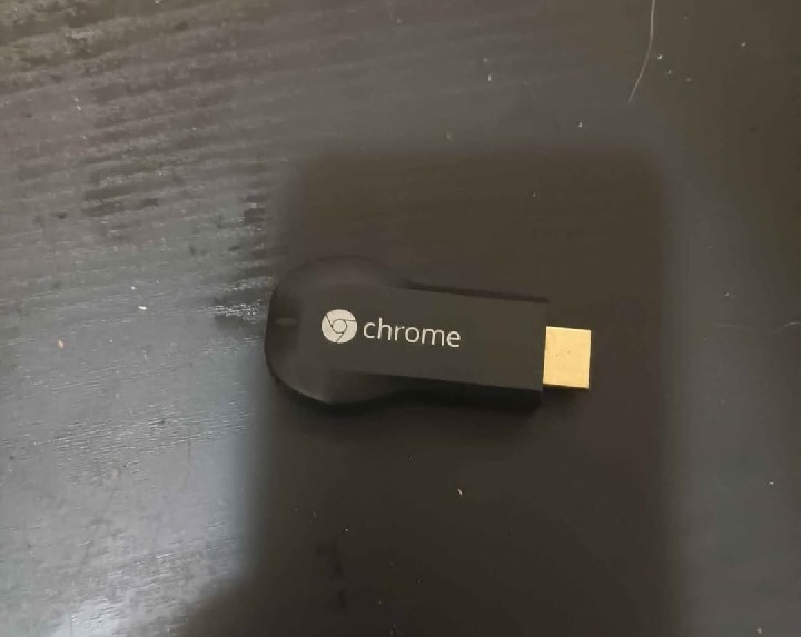 GOOGLE CROME CAST