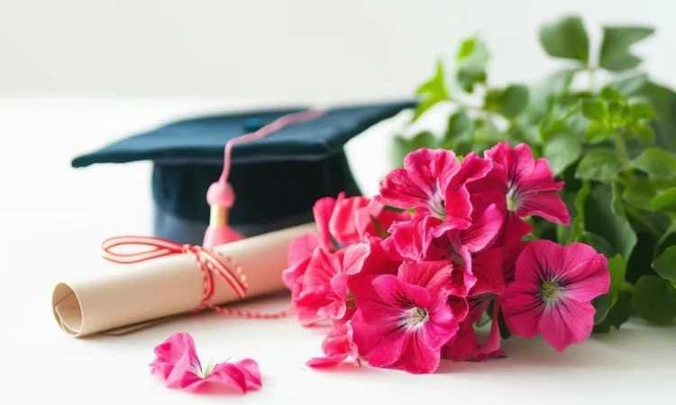 How to Create the Perfect Graduation Flowers Bouquet?
