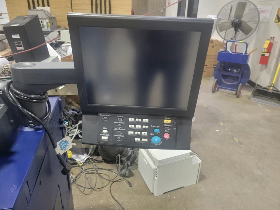 Konica Minolta AccurioPress C3070L w/Fiery IC-417 32K Meter!