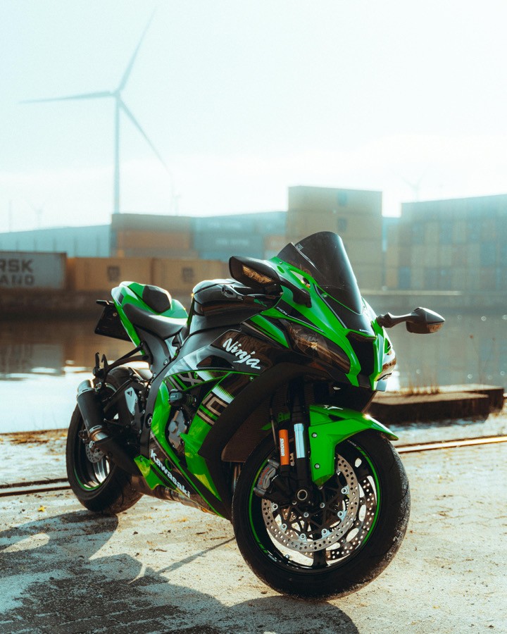 Kawasaki Ninja ZX-10R.